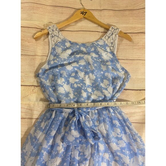 Disney Alice Through The Looking Glass Blue Lace Floral Dress - Medium - Picture 10 of 16